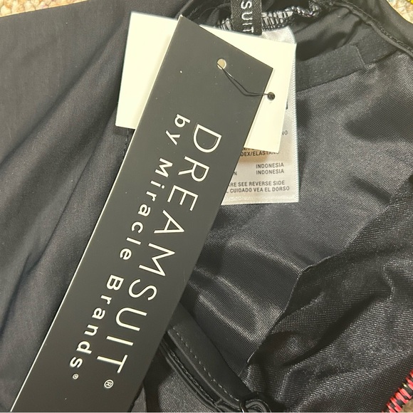 Dreamsuit Elegant  Black  Multi crossover  Slimming One-Piece Swimsuit Size 18W - Picture 14 of 16